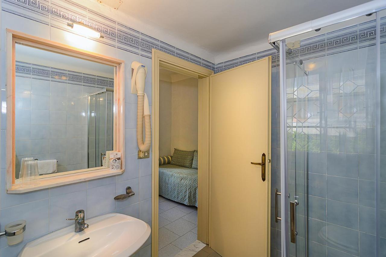 Hotel Poseidon Marina di Pietrasanta Eksteriør bilde