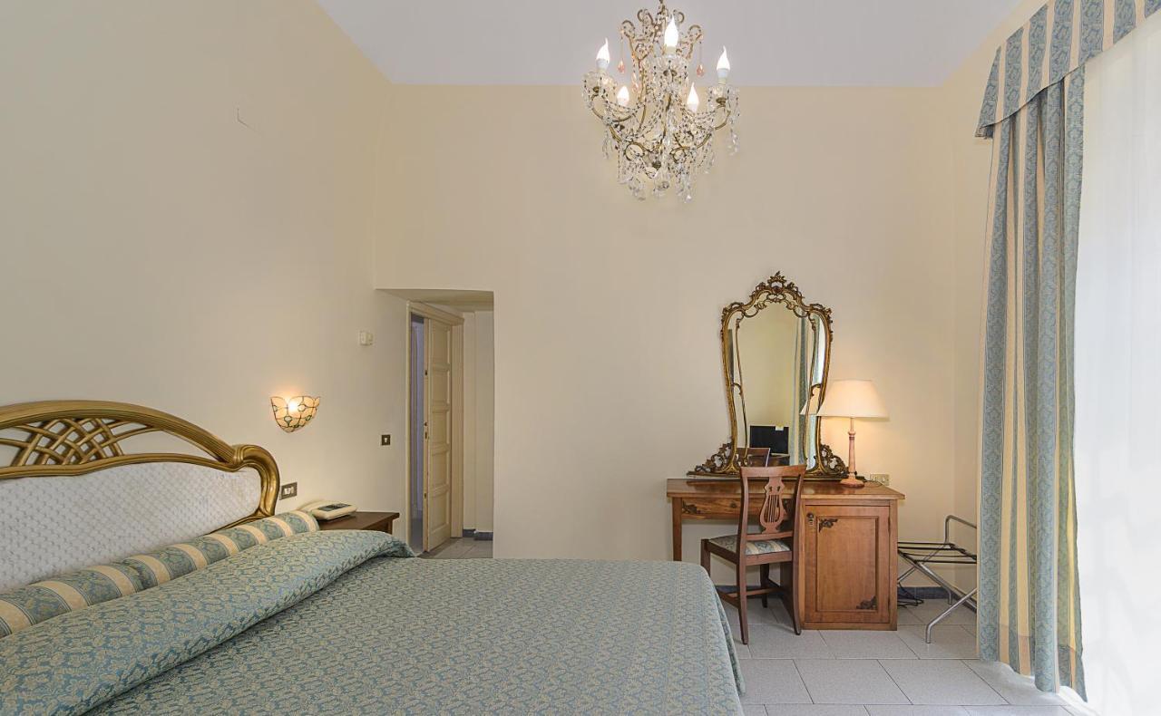 Hotel Poseidon Marina di Pietrasanta Eksteriør bilde