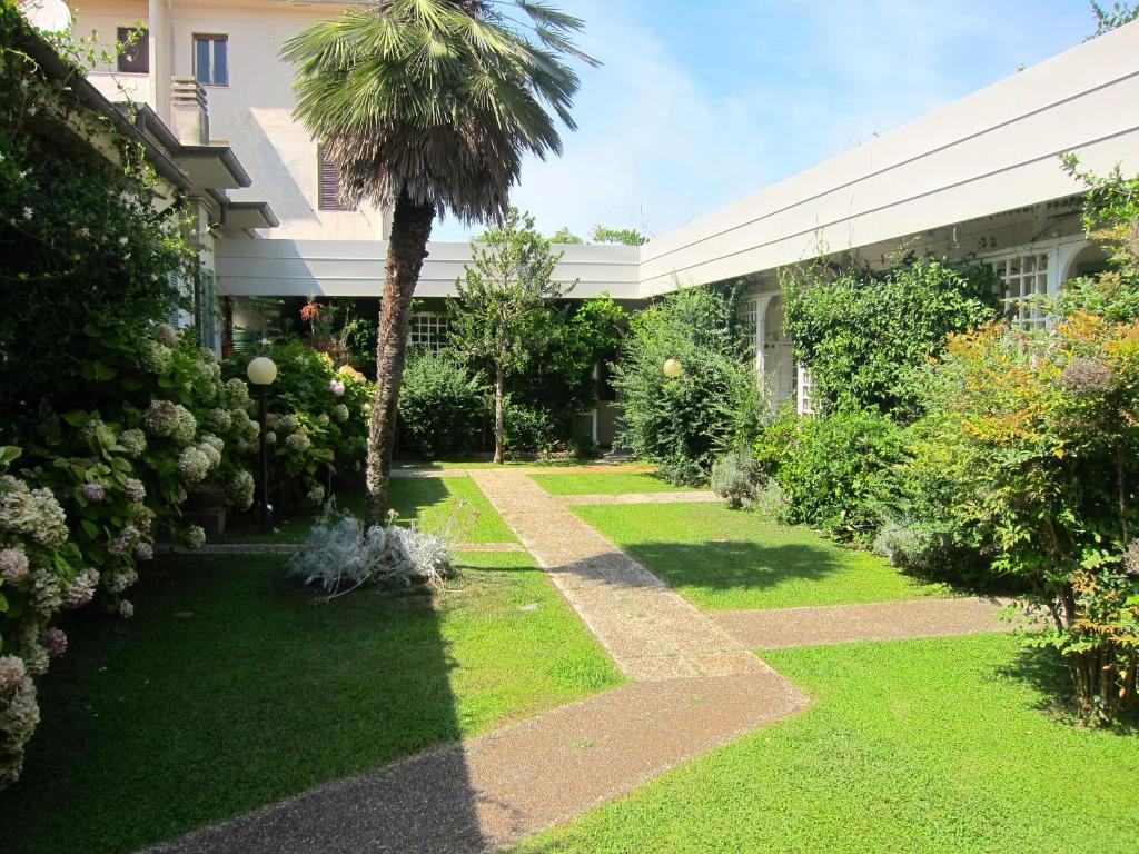 Hotel Poseidon Marina di Pietrasanta Eksteriør bilde