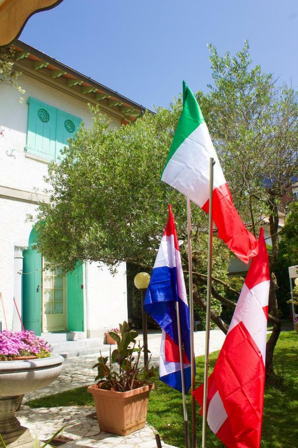 Hotel Poseidon Marina di Pietrasanta Eksteriør bilde